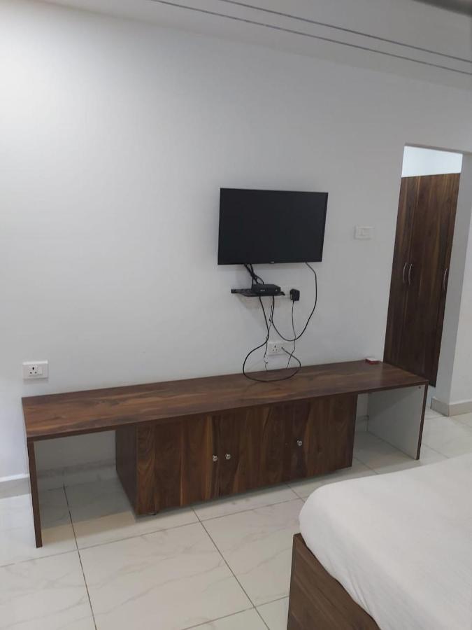 Hotel Sahasra Dla Warangal Buitenkant foto